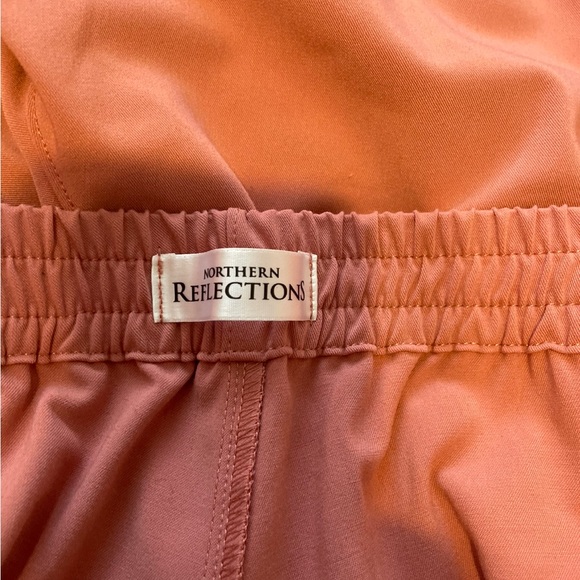 Northern Reflections Shorts - Picture 3 of 4